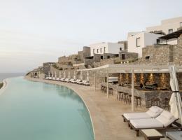 Immerse yourself in the grandeur of Cali's Mykonos with a stunning 130m infinity pool, where luxury meets scale, complete with a pool bar and sushi bar for the ultimate indulgence.